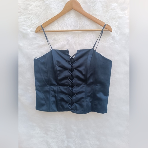 Vero Monte Luxurious Corset - Picture 3 of 9